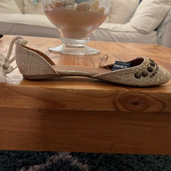 SKIEKH Beautiful ankle tie shoes - Picture 7 of 7